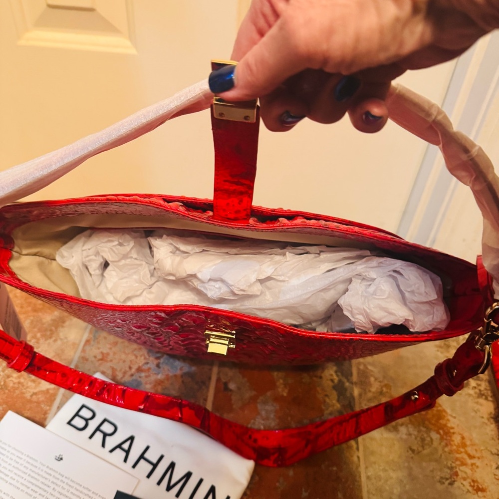NWT!! Brahmin Shira Bucket Bag in Vibrant Red Flare, Croc Embossed Leather! - Picture 12 of 16